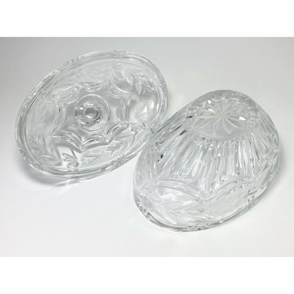 Vintage Beautiful Etched/Cut Crystal Lidded Large Candy Jar, H7.5”XL8”W5.5” - Picture 4 of 4